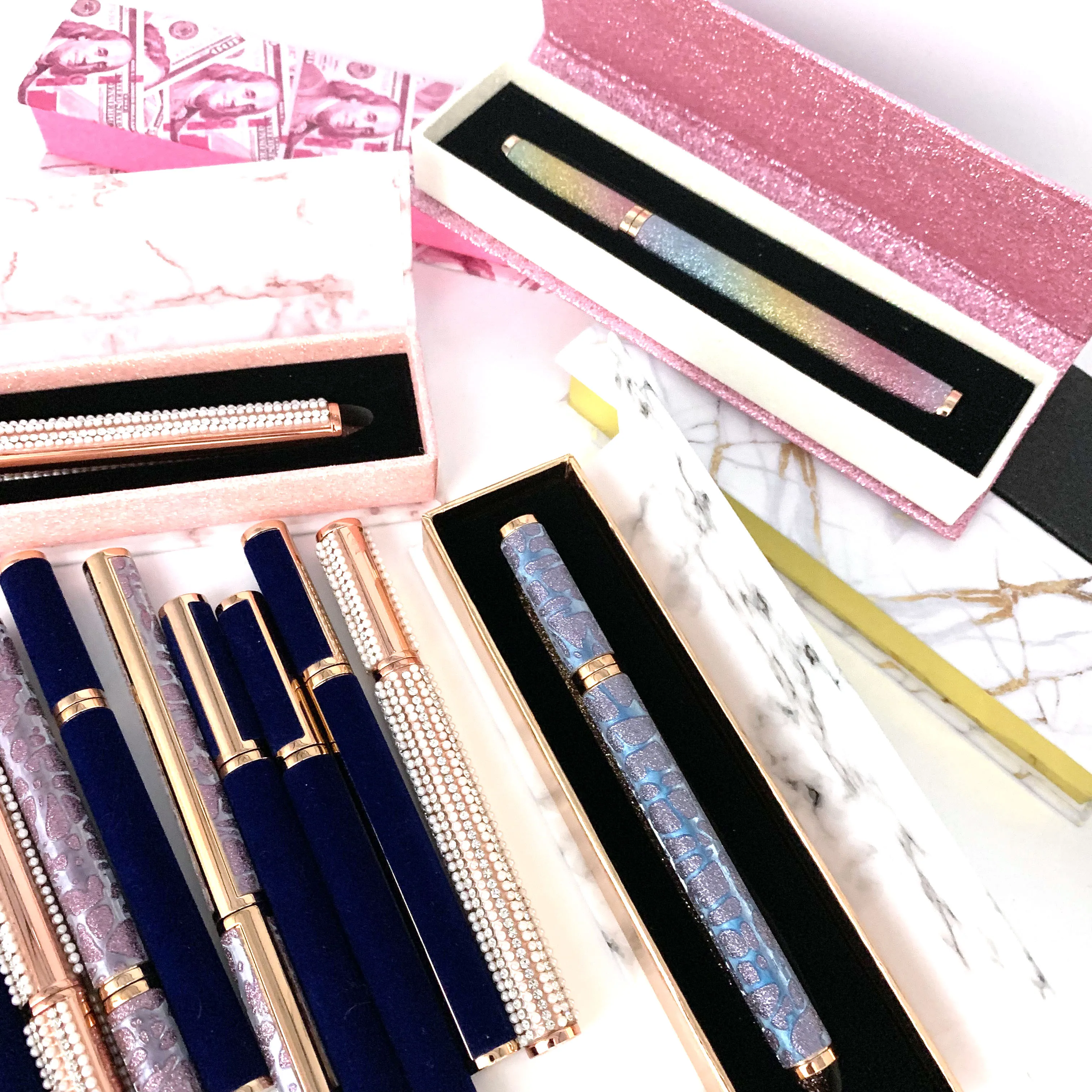 Hot Sale Quick-drying Black Eyeliner Pen Magic Eyelash Self Adhesive Eye Liner Pencil No Glue Waterproof Eyes Makeup Eyeliner, Mixed colors
Hot Sale Quick-drying Black Eyeliner Pen Magic Eyelash Self Adhesive Eye Liner Pencil No Glue Waterproof Eyes Makeup Eyeliner, Mixed colors