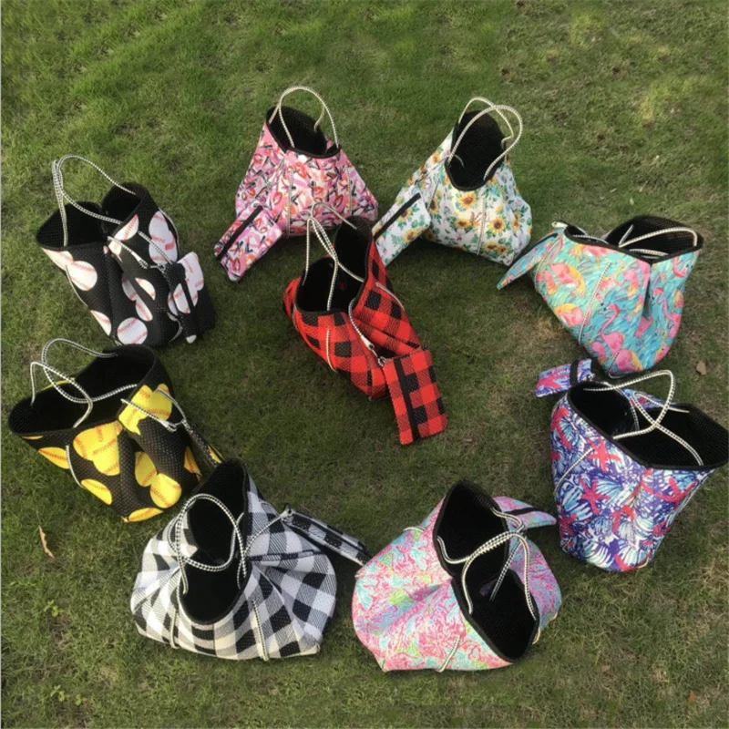 Women Tote Handbag Waterproof Neoprene Large Capacity Shoulder Diaper Bag with Zipper Wristlet Wallet DOM113771
Women Tote Handbag Waterproof Neoprene Large Capacity Shoulder Diaper Bag with Zipper Wristlet Wallet DOM113771