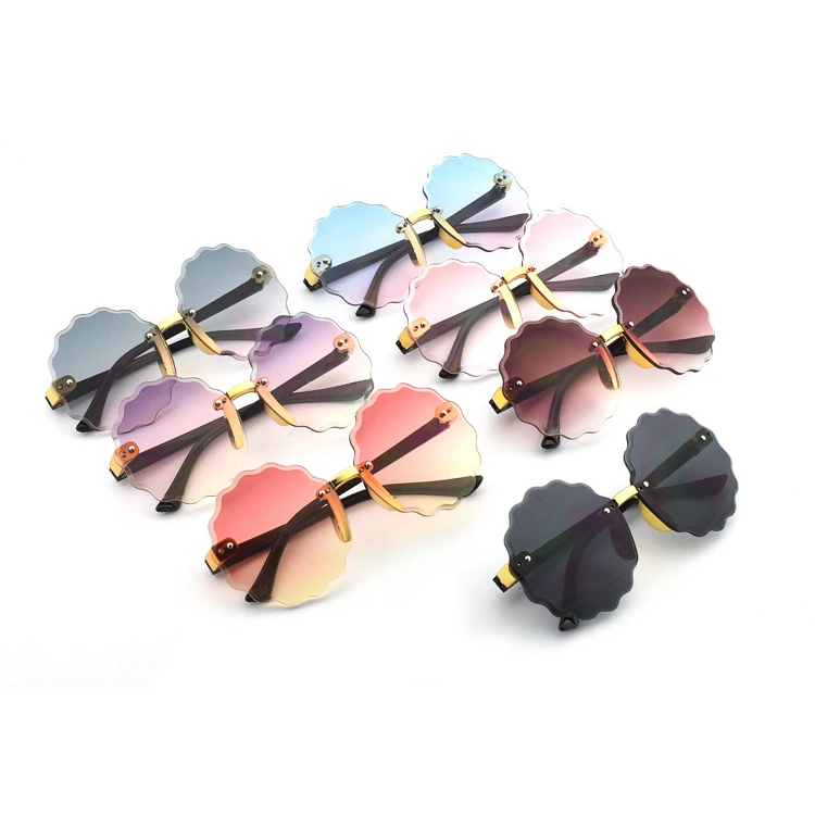 2021 Kids Boys Flower Sun Glasses Rectangle Shades Small Frame Girls Fashion Rhinestone Children Sunglasses, 8 colors available
2021 Kids Boys Flower Sun Glasses Rectangle Shades Small Frame Girls Fashion Rhinestone Children Sunglasses, 8 colors available