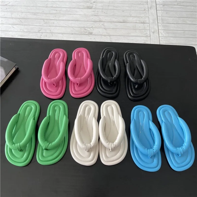 Wholesale 2022 Ins Hot Sale Women Flip Flops Summer Outer Wear Soft Puff Colorful Solid Holiday Style Rubber Women Slippers, Picture
Wholesale 2022 Ins Hot Sale Women Flip Flops Summer Outer Wear Soft Puff Colorful Solid Holiday Style Rubber Women Slippers, Picture