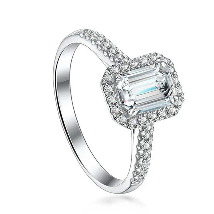 European and American Luxury Simple 2 Carat Moissanite Ring 18K Gold Diamond Ring Engagement Ring Factory Outlet
European and American Luxury Simple 2 Carat Moissanite Ring 18K Gold Diamond Ring Engagement Ring Factory Outlet
