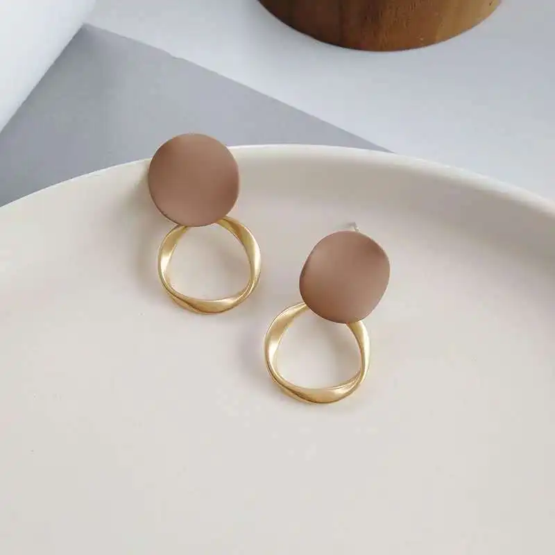 2021 Trend Female Jewelry Fashion 7BEADS Statement Round Drop Earrings For Women Geometric Gold Hanging Earrings
2021 Trend Female Jewelry Fashion 7BEADS Statement Round Drop Earrings For Women Geometric Gold Hanging Earrings