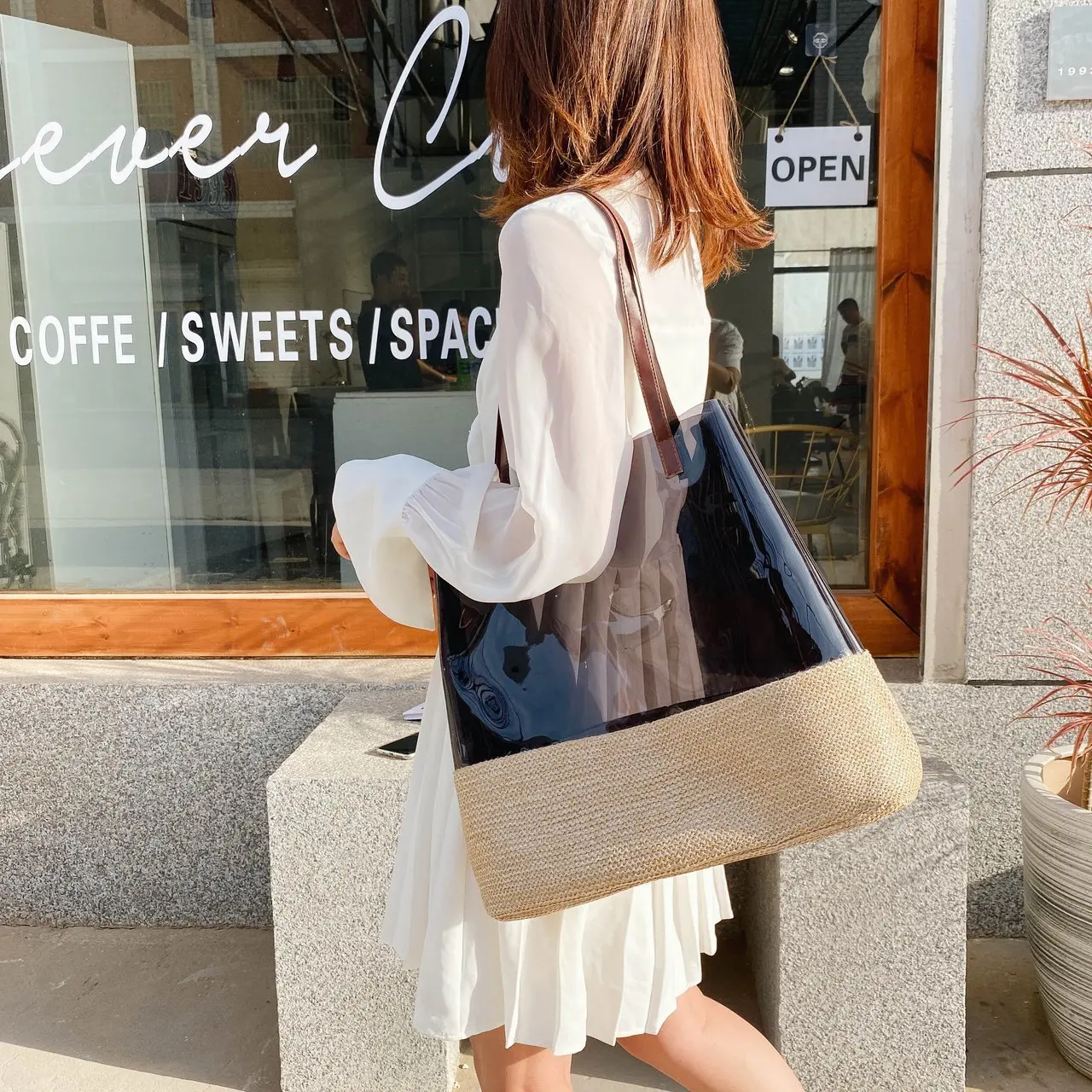 2022 Fashion Colorful Clear Pvc Waterproof Shopping Bags Ladies Purses And Handbags Jelly Tote Beach Hand Bags Purse For Women, 3 colors
2022 Fashion Colorful Clear Pvc Waterproof Shopping Bags Ladies Purses And Handbags Jelly Tote Beach Hand Bags Purse For Women, 3 colors