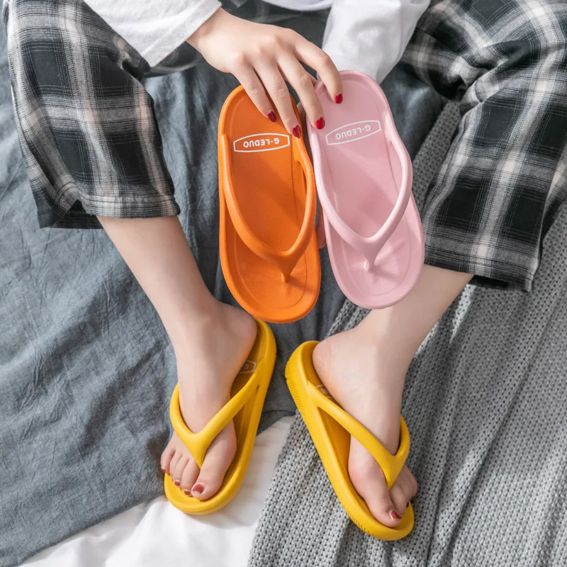 2021 New ladies flip flops summer home indoor non-slip wear-resistant fashion thickened soft bottom slippers, 5 colors
2021 New ladies flip flops summer home indoor non-slip wear-resistant fashion thickened soft bottom slippers, 5 colors