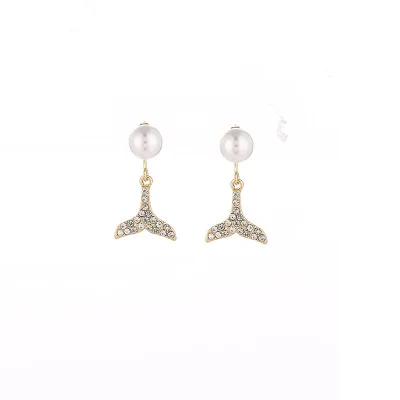 Gold plated pearl earrings beauty female fashion stud earrings for women jewelry, As pic
Gold plated pearl earrings beauty female fashion stud earrings for women jewelry, As pic