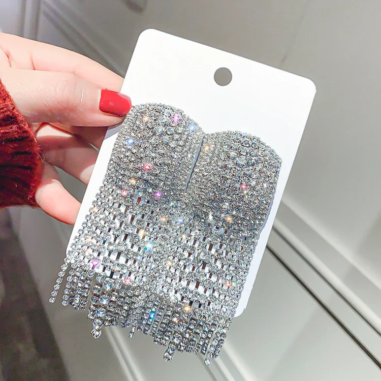 925 silver needle temperament rhinestone crystal long fringe tassel earrings dinner dress exaggerated flash nightclub earrings, Picture
925 silver needle temperament rhinestone crystal long fringe tassel earrings dinner dress exaggerated flash nightclub earrings, Picture