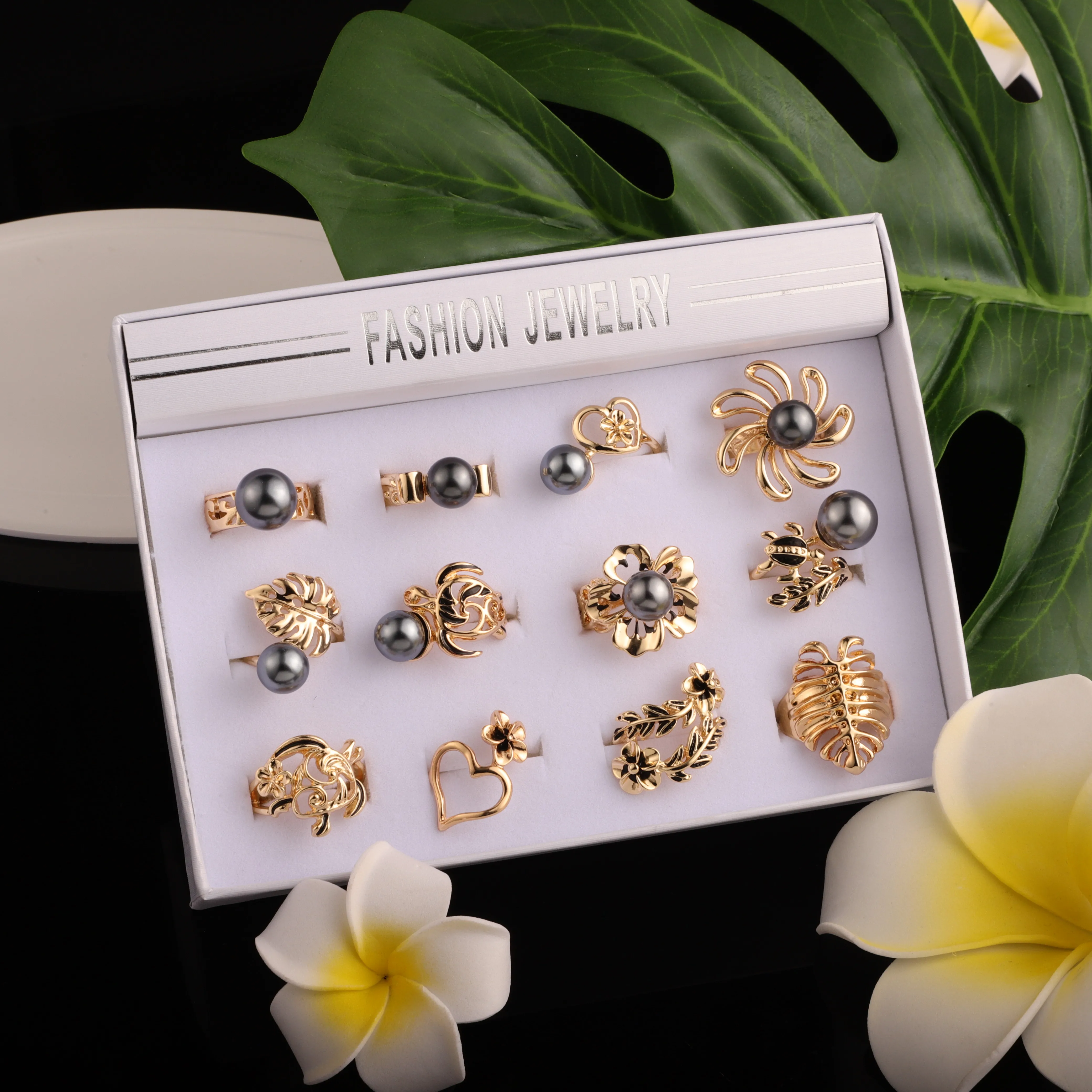 Cring CoCo Polynesian Hibiscus Leaf Heart Black Pearl 14k Gold jewelry Wholesale Gold Plated Ring Hawaiian Rings, Customized color
Cring CoCo Polynesian Hibiscus Leaf Heart Black Pearl 14k Gold jewelry Wholesale Gold Plated Ring Hawaiian Rings, Customized color