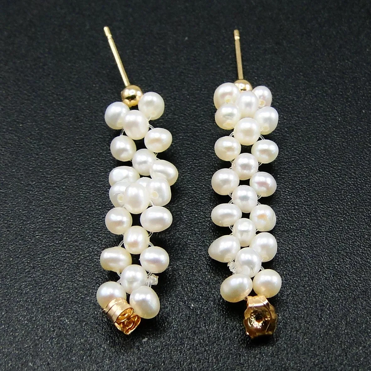 100% Handmade Natural Pearl Earrings 14K Yellow Gold Filled Dangle White Pearl Earrings For Women
100% Handmade Natural Pearl Earrings 14K Yellow Gold Filled Dangle White Pearl Earrings For Women