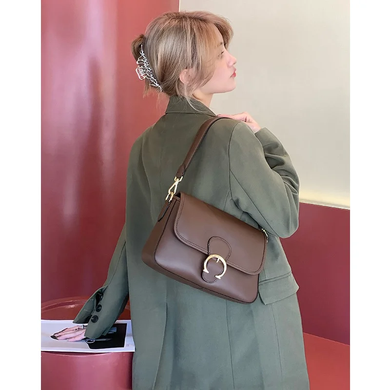 2021 New Large Capacity Genuine Leather Bag Women'S Contrast Color High-Grade One Shoulder Messenger Bag 
2021 New Large Capacity Genuine Leather Bag Women'S Contrast Color High-Grade One Shoulder Messenger Bag