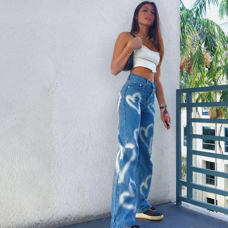 Vintage Heart Printed Y2K Baggy Jeans Women High Waist Harajuku Aesthetic Mom Jeans Denim Streetwear 90s Trousers Cuteandpsycho
Vintage Heart Printed Y2K Baggy Jeans Women High Waist Harajuku Aesthetic Mom Jeans Denim Streetwear 90s Trousers Cuteandpsycho