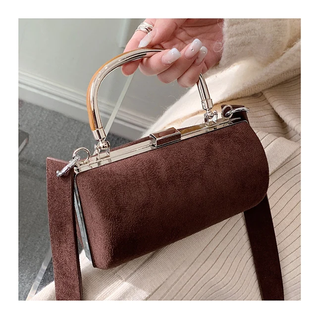 Ins 2021 Suede Vintage Solid Bucket Shoulder Armpit Purses Fashion Handbags For Women Luxury Sac a Main Femme Bags For Girls
Ins 2021 Suede Vintage Solid Bucket Shoulder Armpit Purses Fashion Handbags For Women Luxury Sac a Main Femme Bags For Girls