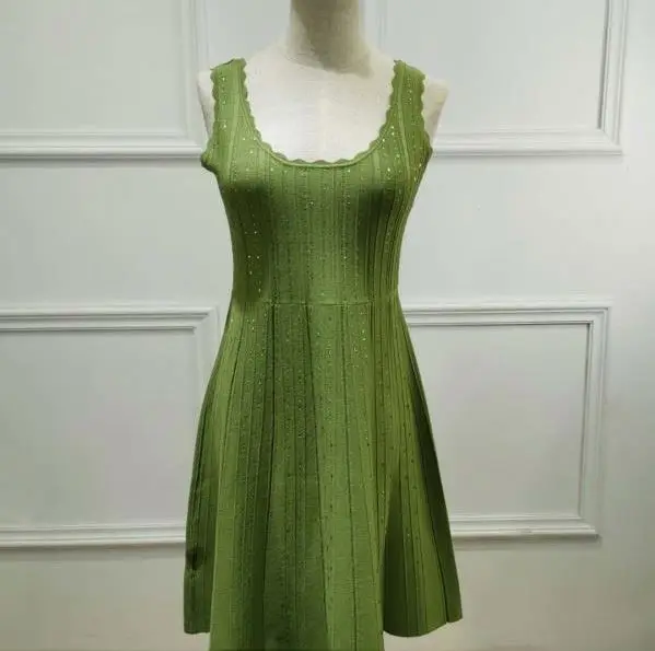 Summer 2020 Sleeveless Square H Type Collar Woman Halter Neck Dress
Summer 2020 Sleeveless Square H Type Collar Woman Halter Neck Dress