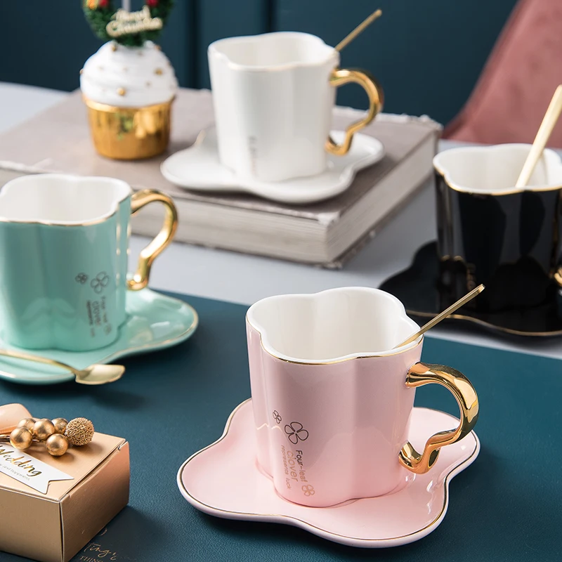 Feiyou wholesale Nordic style golden handle Ceramic Coffee Cup and saucer sets four-leaf clover ceramic mug cup gold handle, As the picture show
Feiyou wholesale Nordic style golden handle Ceramic Coffee Cup and saucer sets four-leaf clover ceramic mug cup gold handle, As the picture show