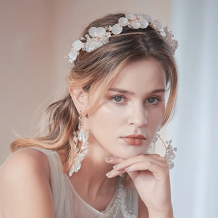 Handmade Wedding Flower Leaf Headdress Hair Accessories Earrings Ceramic Flower Crystal Princess Crown Headdress Jewelry Set
Handmade Wedding Flower Leaf Headdress Hair Accessories Earrings Ceramic Flower Crystal Princess Crown Headdress Jewelry Set