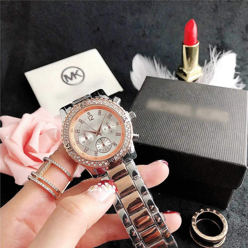 New hot selling products cheap analog watch sport wristwatches casual vintage wristwatch custom logo watches for men
New hot selling products cheap analog watch sport wristwatches casual vintage wristwatch custom logo watches for men