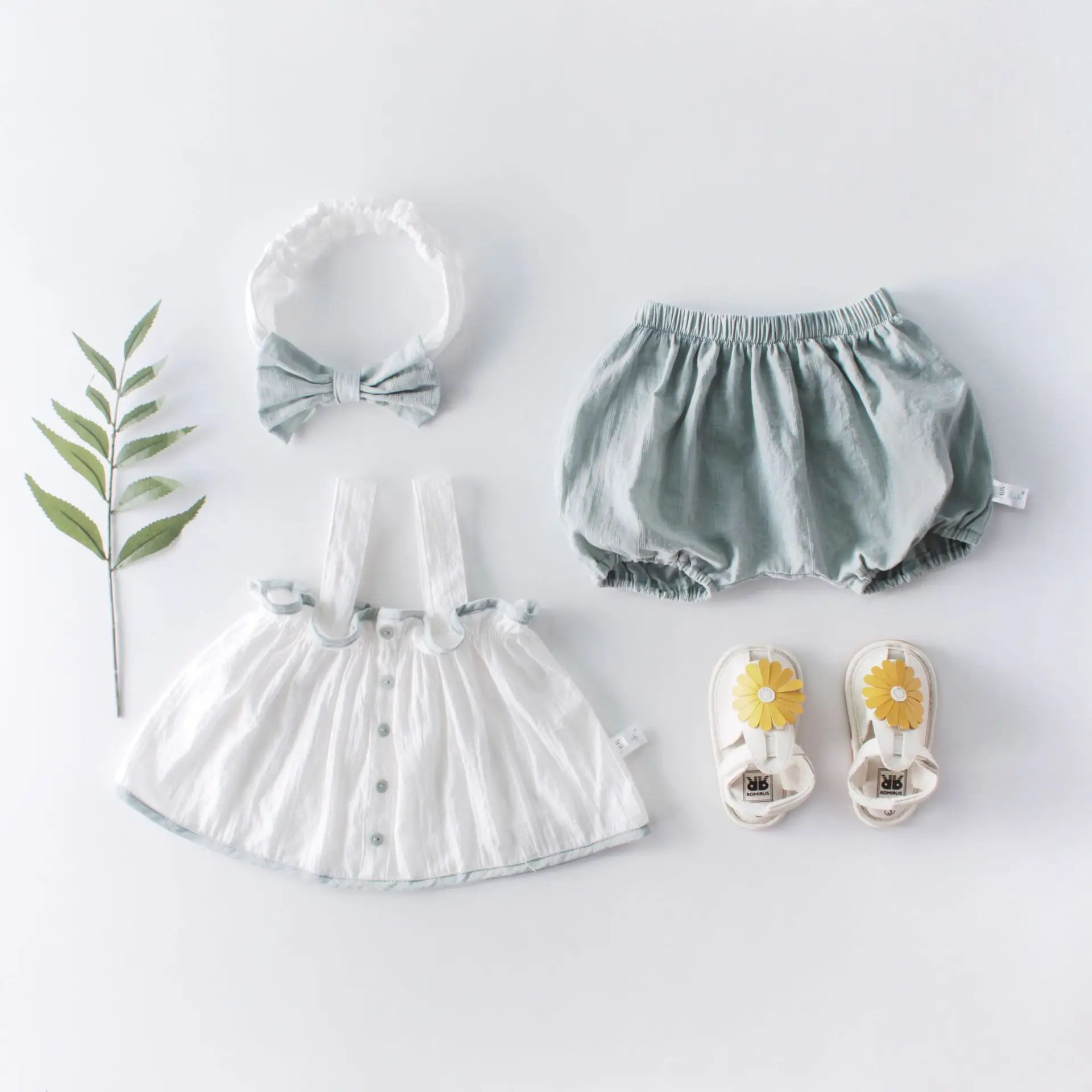 baby clothes set newborn girls rompers white ruffles long sleeve kids jumpsuit children wholesale boutiques
baby clothes set newborn girls rompers white ruffles long sleeve kids jumpsuit children wholesale boutiques