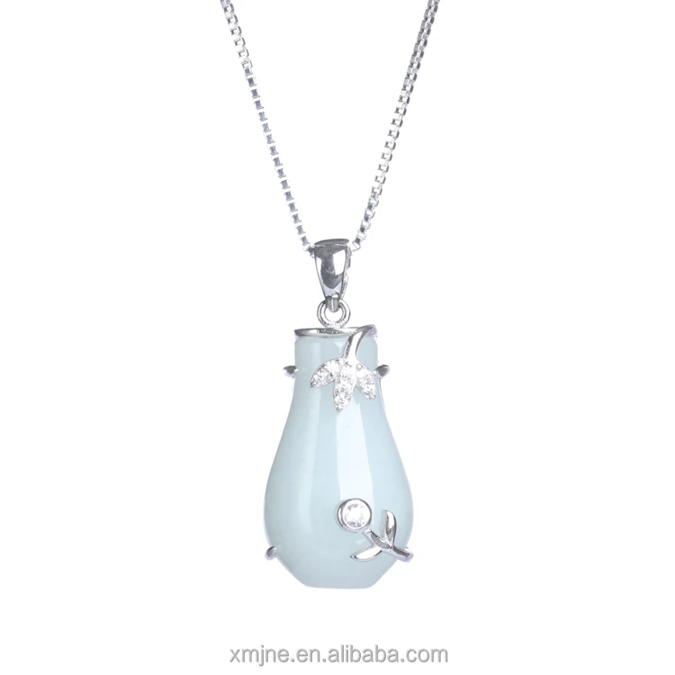 925 Silver Inlaid Bottle Jade Pendant Myanmar Natural Jade Pendant Pendant Necklace Female Jewelry Gift
925 Silver Inlaid Bottle Jade Pendant Myanmar Natural Jade Pendant Pendant Necklace Female Jewelry Gift
