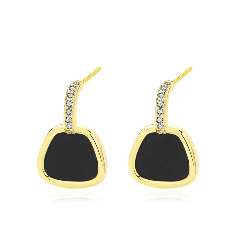 Minimalist Jewelry 18K Gold Plated Pendant Earring Cubic Zirconia Black Agate Earring Stud
Minimalist Jewelry 18K Gold Plated Pendant Earring Cubic Zirconia Black Agate Earring Stud