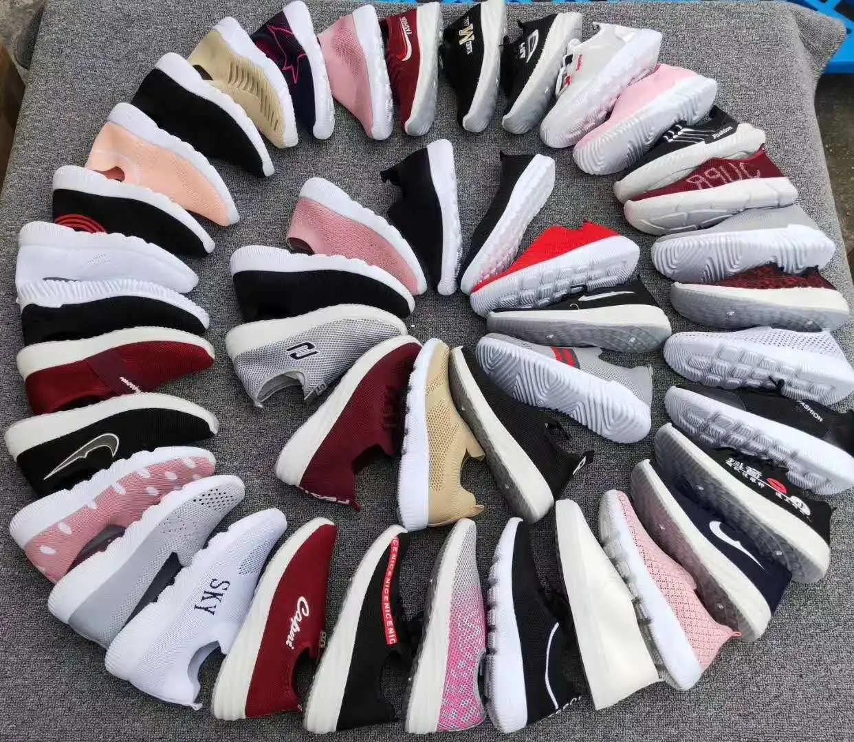 2020 Custom Manufacturer cheaper and good quality Sneakers Fashion Casual Shoes Women
2020 Custom Manufacturer cheaper and good quality Sneakers Fashion Casual Shoes Women