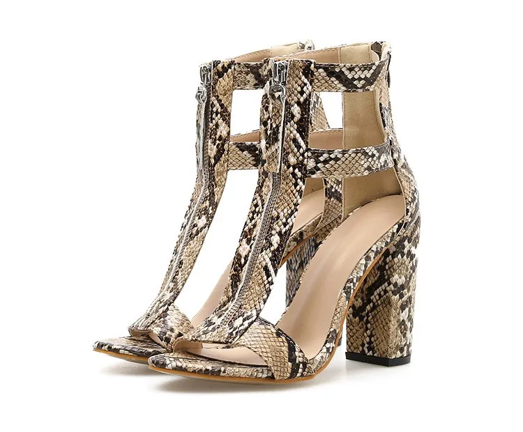 2021 hot sale sexy rhinestone black high heels crystal sandals Flip-flops for women
2021 hot sale sexy rhinestone black high heels crystal sandals Flip-flops for women