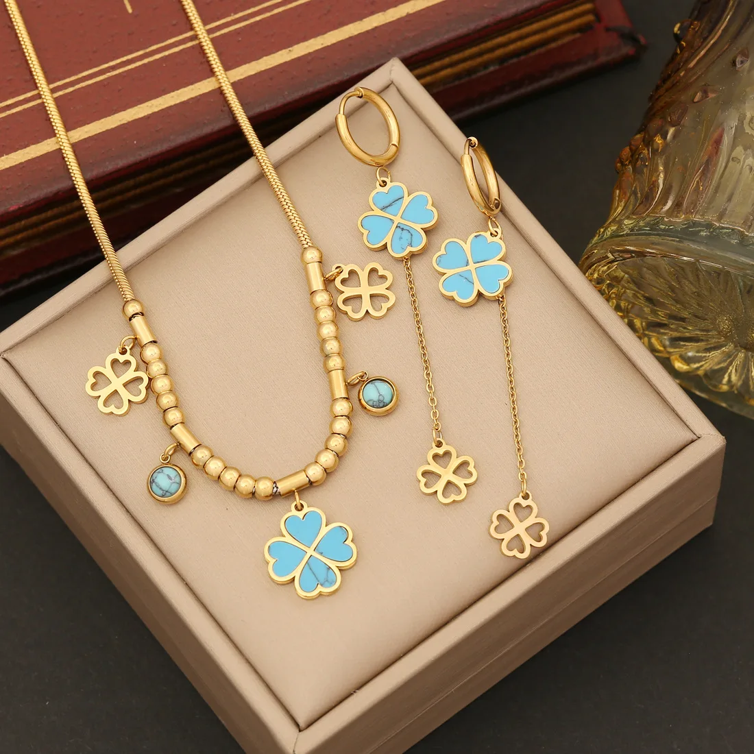 

Fashion Four Leaf Clover Pendant Stainless Steel Turquoise 18k Gold Plated Necklace Bracelet Earrings Jewelry Sets for Women