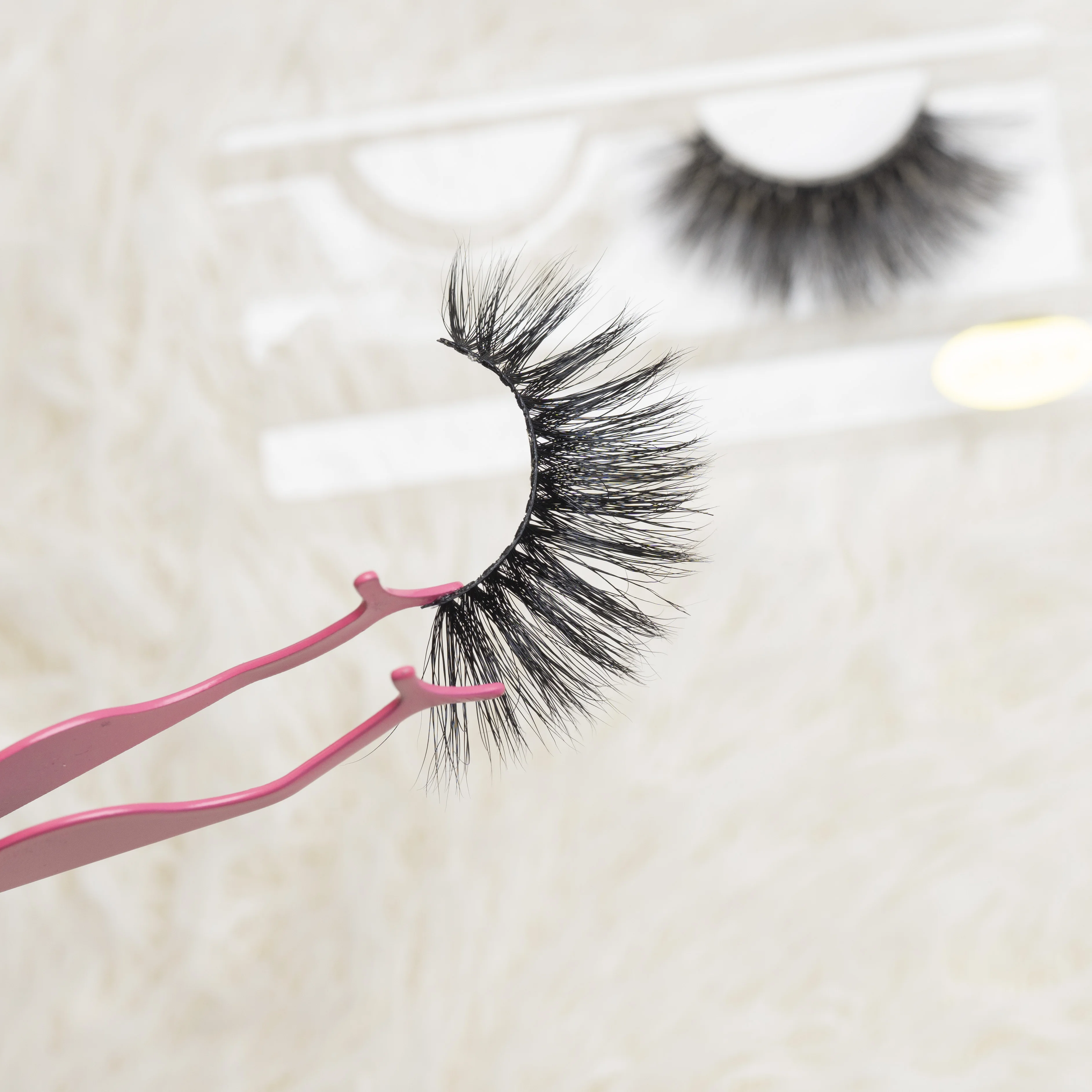 eyelash wholesale real 3d mink eyelashes bulks mink eye lashes with logo and packaging, Black color, colorful color also available
eyelash wholesale real 3d mink eyelashes bulks mink eye lashes with logo and packaging, Black color, colorful color also available