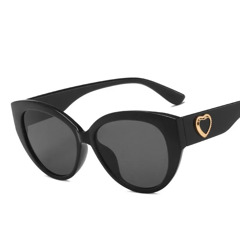 2021 Punk Fashion glasses Luxury Design Men/Women Sunglasses oculos de sol masculino/feminino Luxury Sunglasses
2021 Punk Fashion glasses Luxury Design Men/Women Sunglasses oculos de sol masculino/feminino Luxury Sunglasses