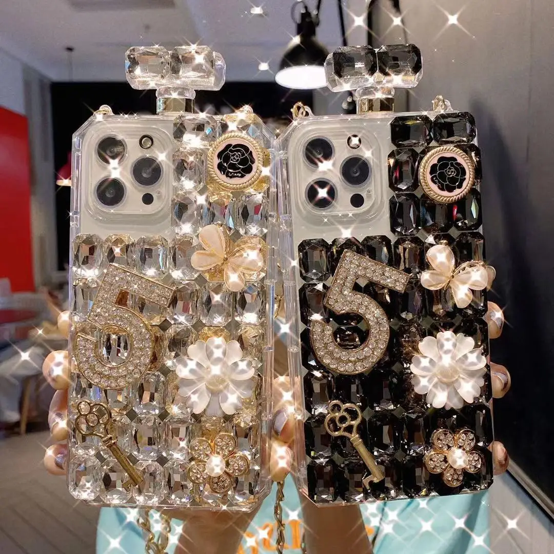 Wholesale crystal diamond perfume all-inclusive soft edge phone cover for iphone 13 pro 2022 cell luxury woman's phone case
Wholesale crystal diamond perfume all-inclusive soft edge phone cover for iphone 13 pro 2022 cell luxury woman's phone case