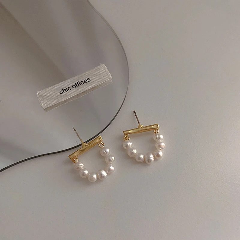 Thick Bar Beaded Natural Freshwater Pearl Earrings U Shape Geometric Earrings for Women Elegant Minimalist Dangle Earrings, Gold/silver
Thick Bar Beaded Natural Freshwater Pearl Earrings U Shape Geometric Earrings for Women Elegant Minimalist Dangle Earrings, Gold/silver