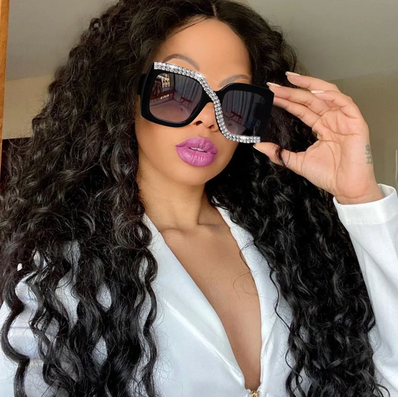 L10690 Fashion 2020 Women Oversized Square Eyewear Rhinestone Luxury Diamond Sunglasses Bling Bling Silver Glasses Shades UV400
L10690 Fashion 2020 Women Oversized Square Eyewear Rhinestone Luxury Diamond Sunglasses Bling Bling Silver Glasses Shades UV400