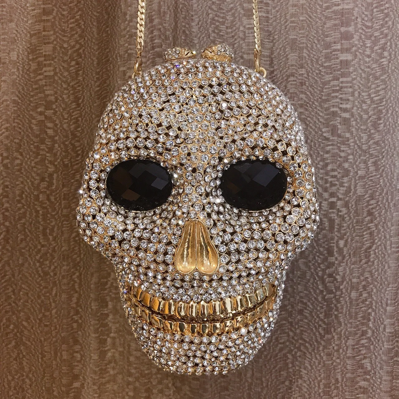 2021 Skull Party Crystal Purses Wholesale Luxury Diamond Gold Rhinestone Women Clutch Bag Crystal Evening Bags
2021 Skull Party Crystal Purses Wholesale Luxury Diamond Gold Rhinestone Women Clutch Bag Crystal Evening Bags