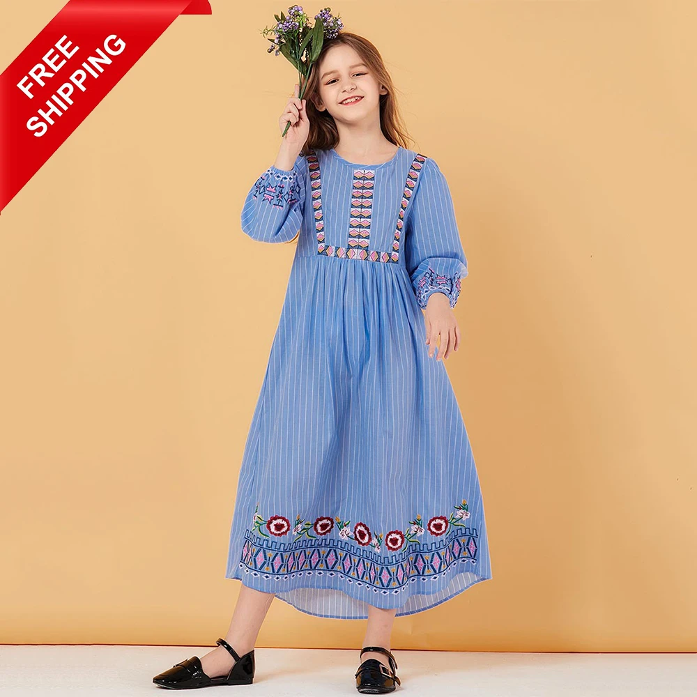 Children Kids Beautiful Abaya African Floral Printed Muslim Front Embroidery Dresses For Islamic Clothing, Blue
Children Kids Beautiful Abaya African Floral Printed Muslim Front Embroidery Dresses For Islamic Clothing, Blue