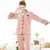 /product-detail/winter-warm-wear-2-pcs-pocket-top-plus-size-loungewear-coral-velvet-pajamas-for-women-62316043382.html