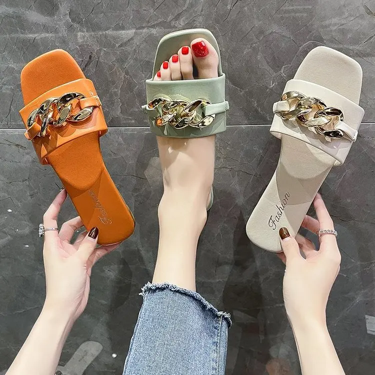 Ladies summer new style fashion chain outer wear flat heel sandals and slippers wholesale, 3 colors
Ladies summer new style fashion chain outer wear flat heel sandals and slippers wholesale, 3 colors