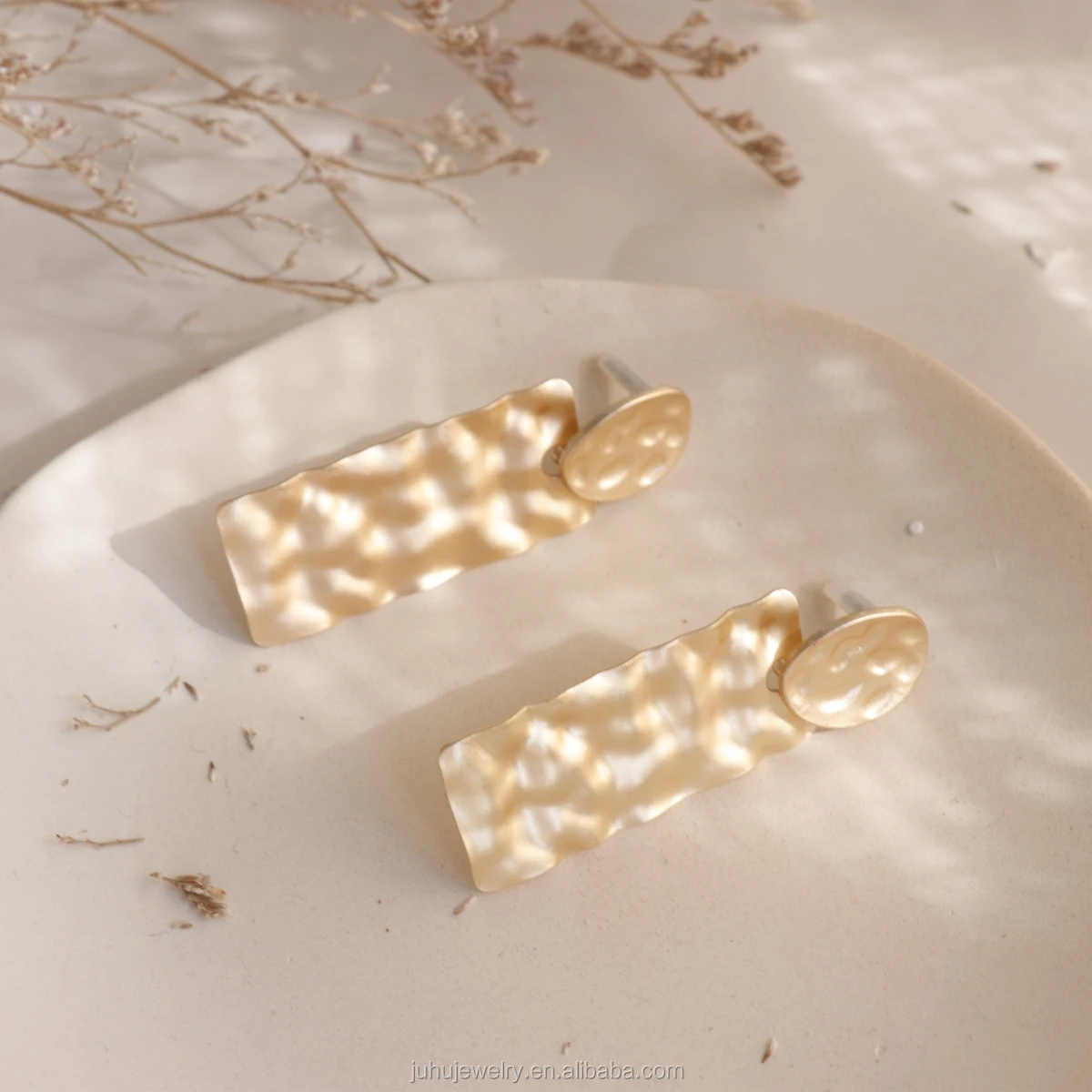 wholesale gold plated hoops copper alloy earrings for women square shape fashion jewelry,, 14k
wholesale gold plated hoops copper alloy earrings for women square shape fashion jewelry,, 14k