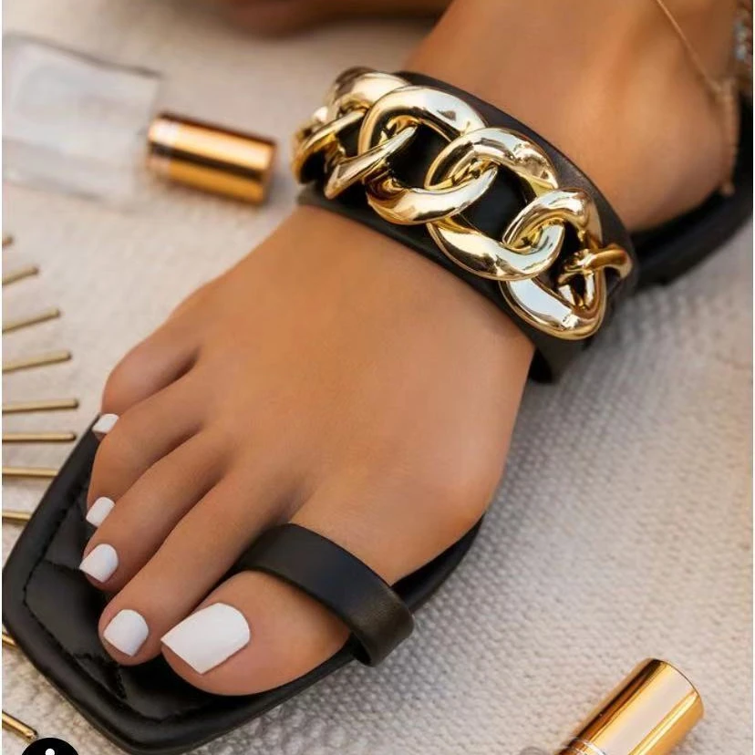 2021 Hot Style Fashion Contracted Slippers With Chains For Lady Outdoor MS93, Black 
2021 Hot Style Fashion Contracted Slippers With Chains For Lady Outdoor MS93, Black