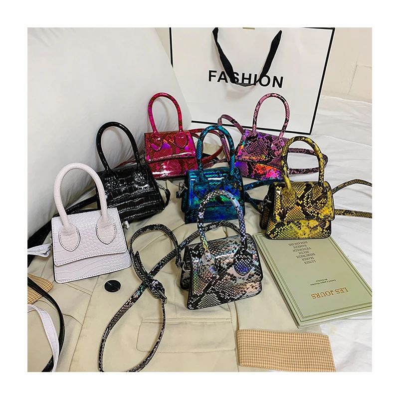 2021 Small beaded mini handbag with crocodile skin pattern cross body handbag shoulder bag for women
2021 Small beaded mini handbag with crocodile skin pattern cross body handbag shoulder bag for women