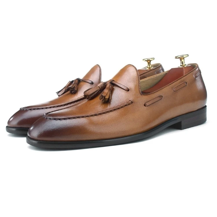 China shoe factory summer leather men casual luxury brand 2021 shoes men fashion breathable shoes men zapatos
China shoe factory summer leather men casual luxury brand 2021 shoes men fashion breathable shoes men zapatos