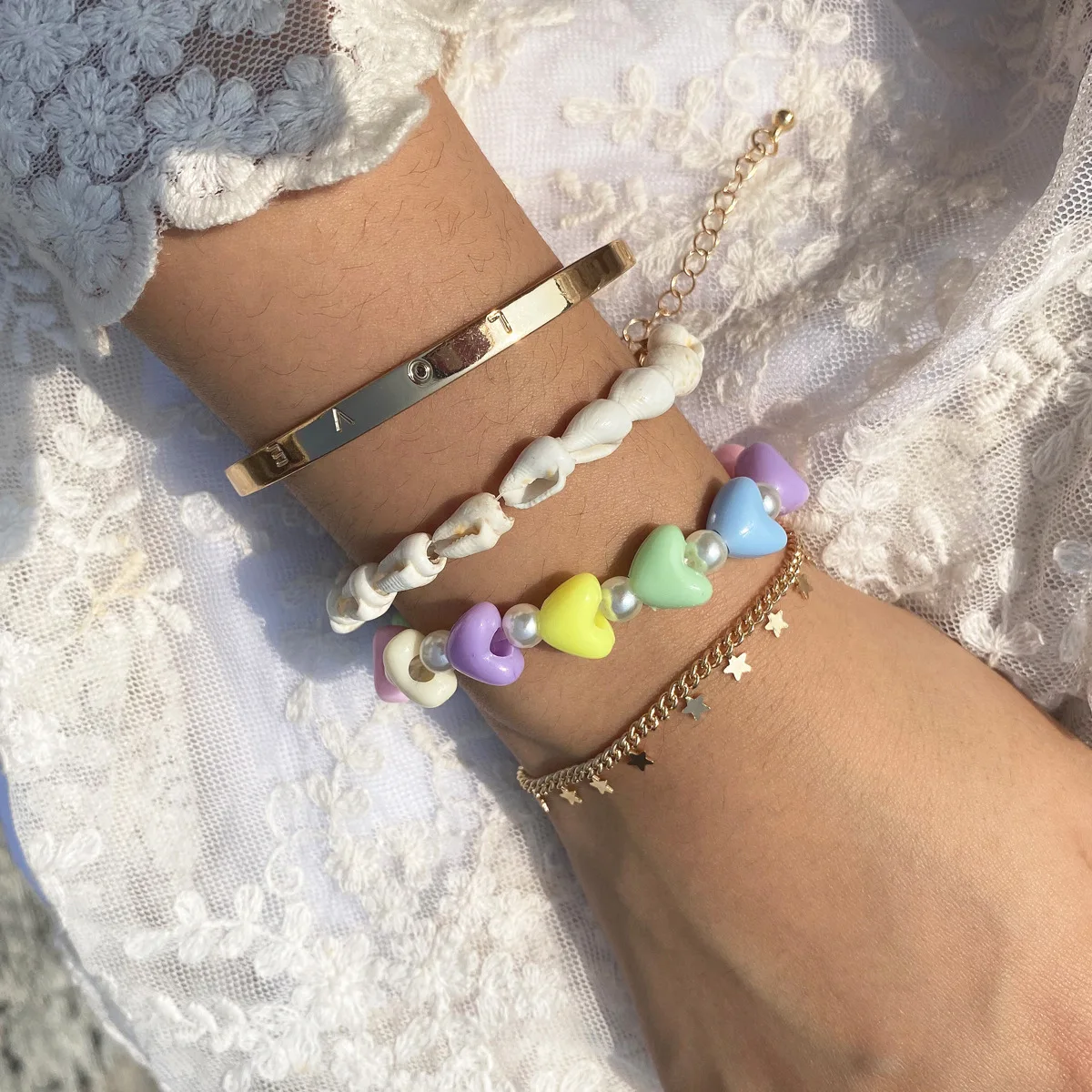 2021 New fashion boho handmade shell pearl beaded stack bracelets sets for women, Picture
2021 New fashion boho handmade shell pearl beaded stack bracelets sets for women, Picture