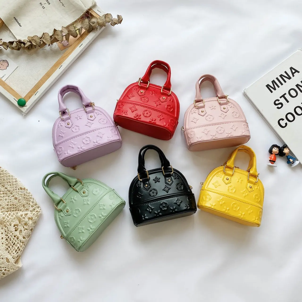 Korean edition new 2021 fashion shell bag girl handbag autumn/winter trend one-shoulder cross-body bag
Korean edition new 2021 fashion shell bag girl handbag autumn/winter trend one-shoulder cross-body bag