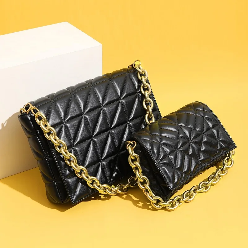 New Fashion Designer Messenger Bags Luxury Chains Pu Leather Minimalist Elegant Vintage Handbags For Women
New Fashion Designer Messenger Bags Luxury Chains Pu Leather Minimalist Elegant Vintage Handbags For Women