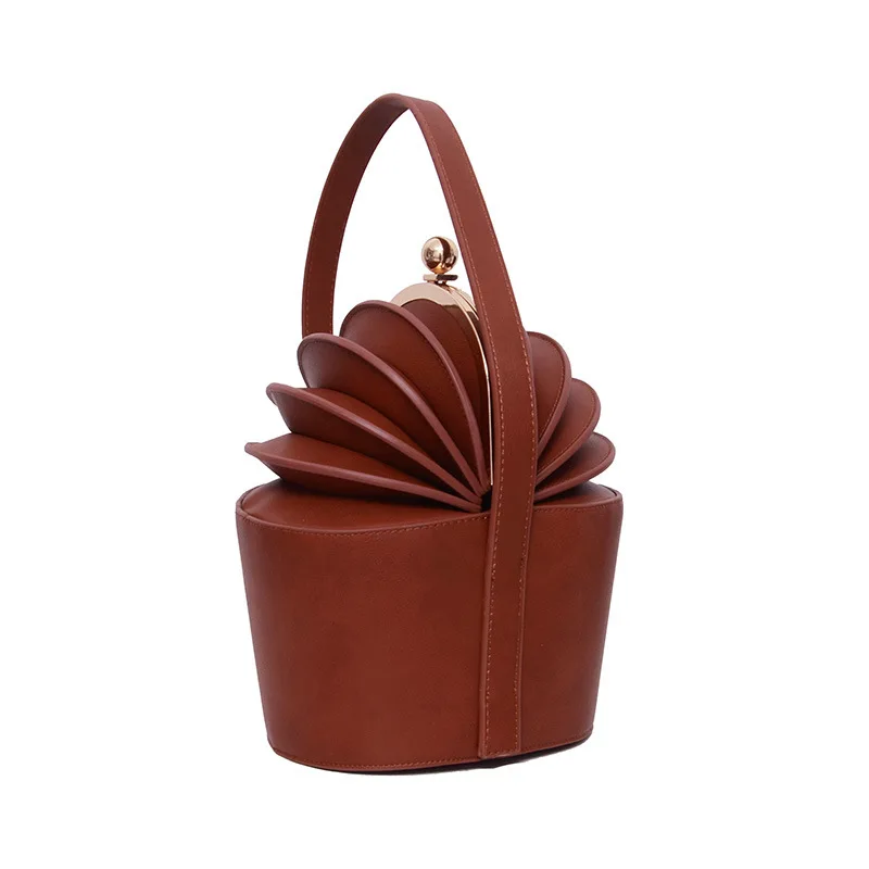Amazon Hot Women's Fashion Pineapple Handbag 2021 Personalized Portable Bucket Bag
Amazon Hot Women's Fashion Pineapple Handbag 2021 Personalized Portable Bucket Bag