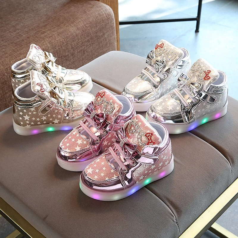 Kids Girl LED shoes with lace and studs Girl's High Top Light Sneaker with soft outsole
Kids Girl LED shoes with lace and studs Girl's High Top Light Sneaker with soft outsole
