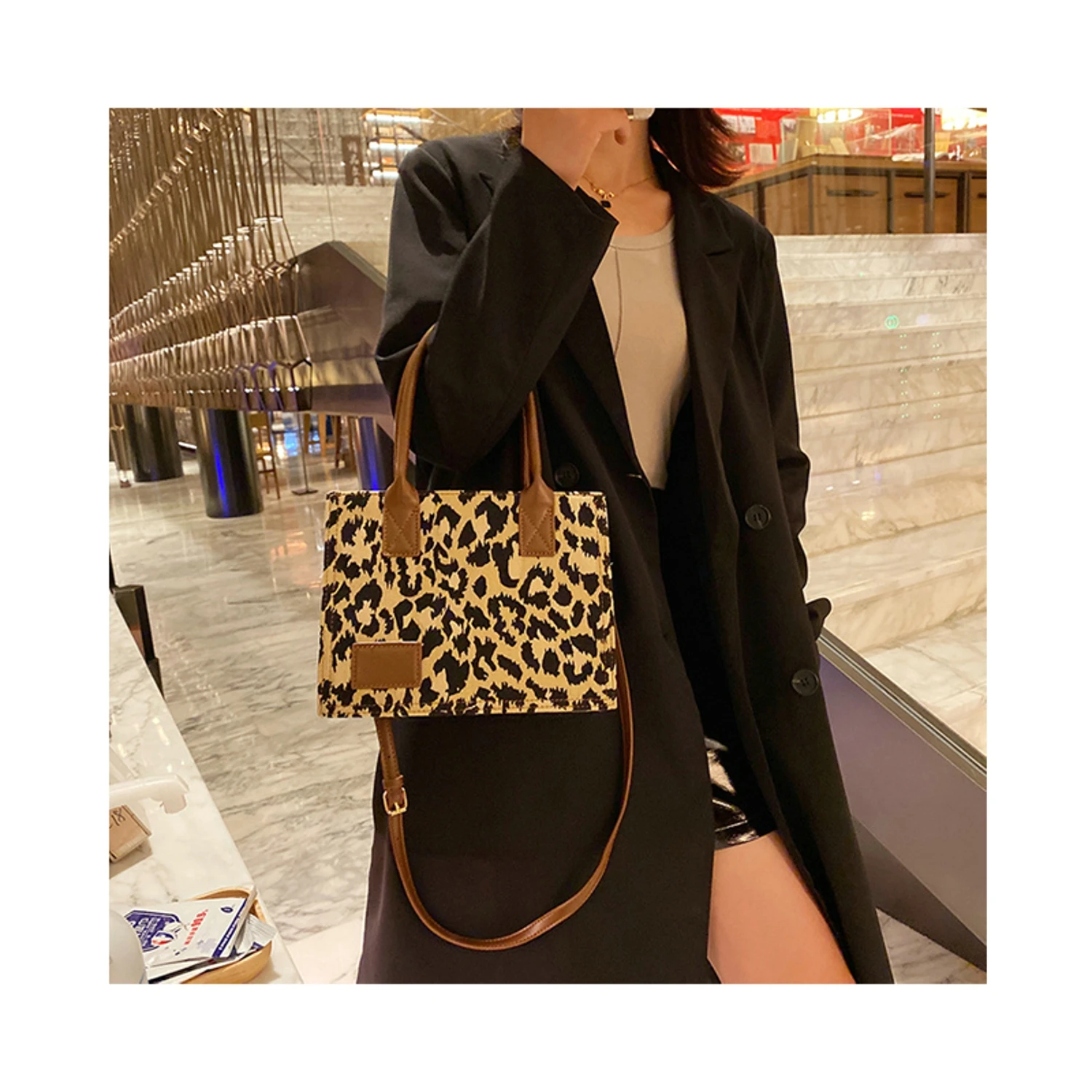 Oem Large-Capacity Casual Professional Tote Customized Logo Pu Purse For Women Leopard Luxury Designer Handbags
Oem Large-Capacity Casual Professional Tote Customized Logo Pu Purse For Women Leopard Luxury Designer Handbags