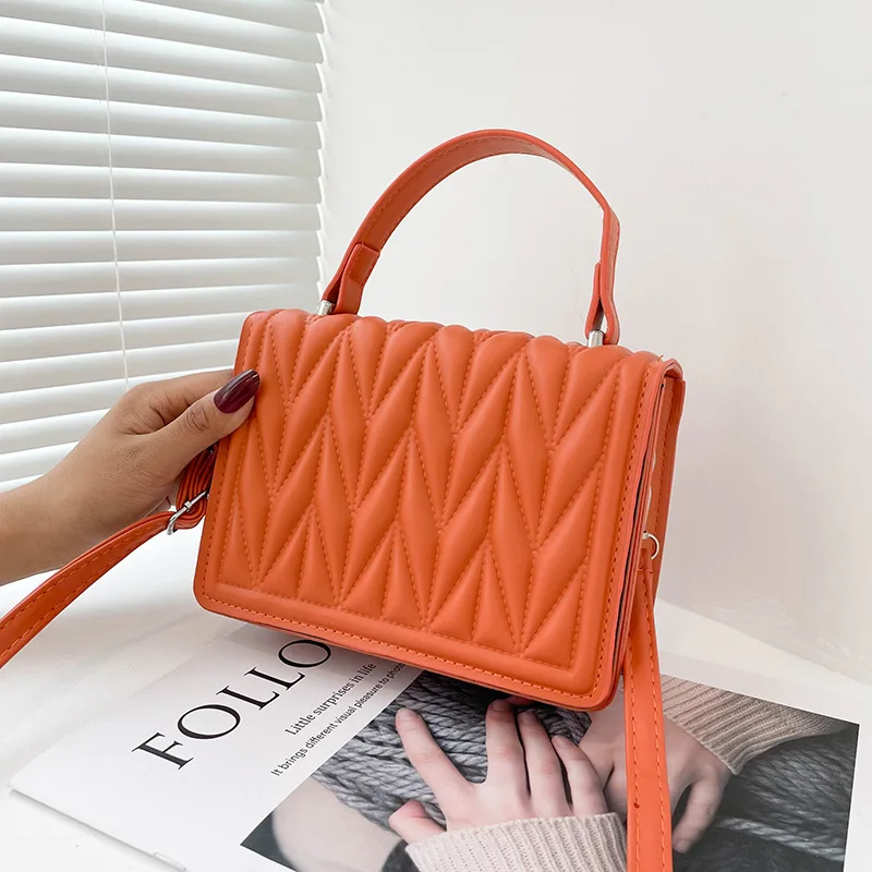 Women's Totes Shoulder Bag Fashion Exquisite Shopping Bag PU Leather Chain Handbags for Women 2021, Solid color
Women's Totes Shoulder Bag Fashion Exquisite Shopping Bag PU Leather Chain Handbags for Women 2021, Solid color