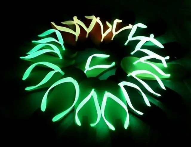 Summer flip flops Luminous flip flops Women's couples Luminous slippers New sandals Men's slippers
Summer flip flops Luminous flip flops Women's couples Luminous slippers New sandals Men's slippers