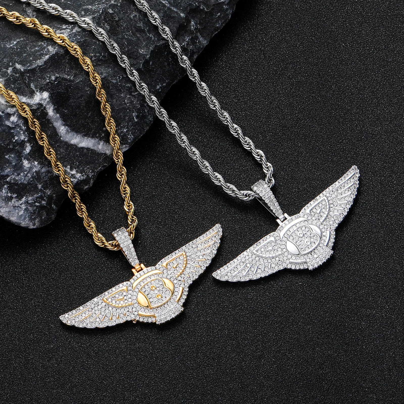 New high-quality lion head pendant hip hop micro-inlaid zircon two-color personality men's fashion pendant
New high-quality lion head pendant hip hop micro-inlaid zircon two-color personality men's fashion pendant
