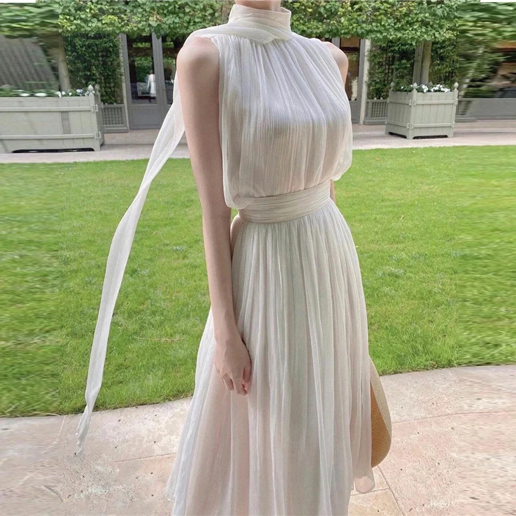 

French Hepburn White Halter Fairy Dress Elegant Chic High Waist Pleated Chiffon Long Dress 2022 womens dresses