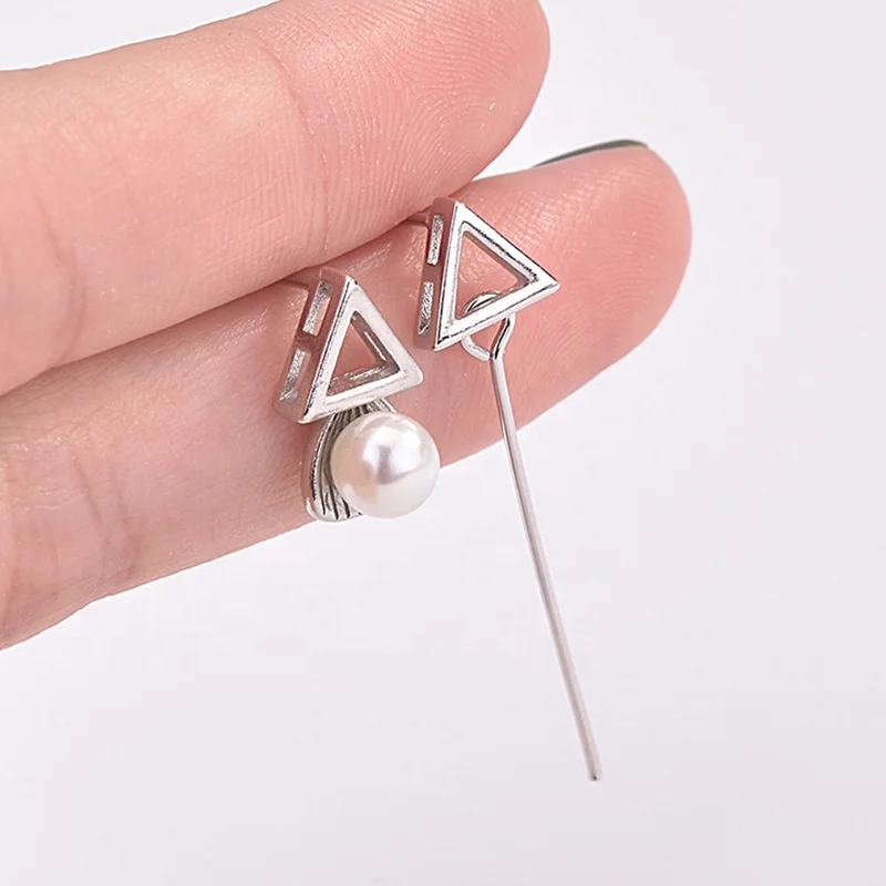 New Arrival Exquisite Asymmetrical Pearl Jewelry Triangle Shell Creative Dangle Earrings 
New Arrival Exquisite Asymmetrical Pearl Jewelry Triangle Shell Creative Dangle Earrings