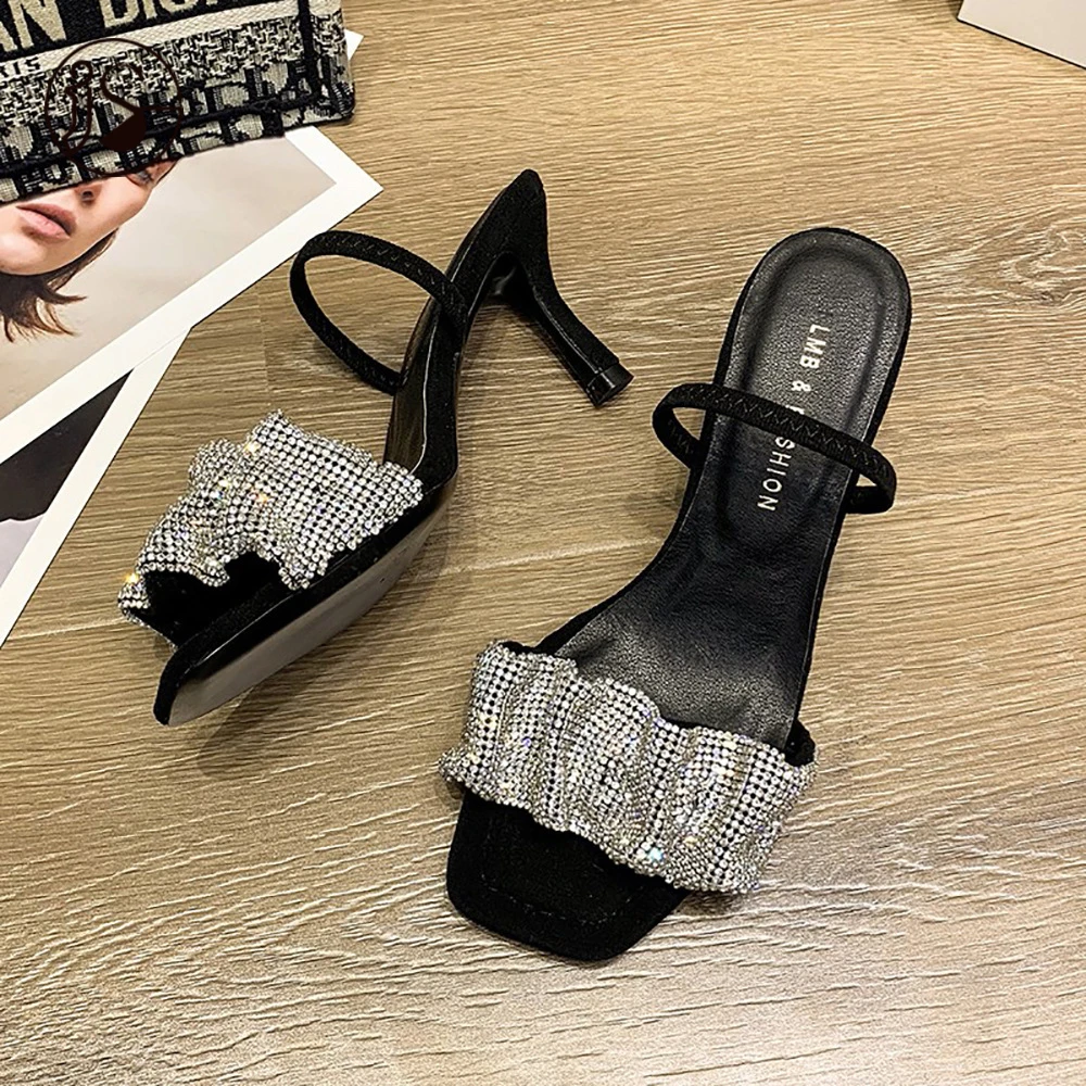 Wholesale fashion sandals for women fashion dazzling women slippers sandals light weight height increasing women sandals, Customized color
Wholesale fashion sandals for women fashion dazzling women slippers sandals light weight height increasing women sandals, Customized color